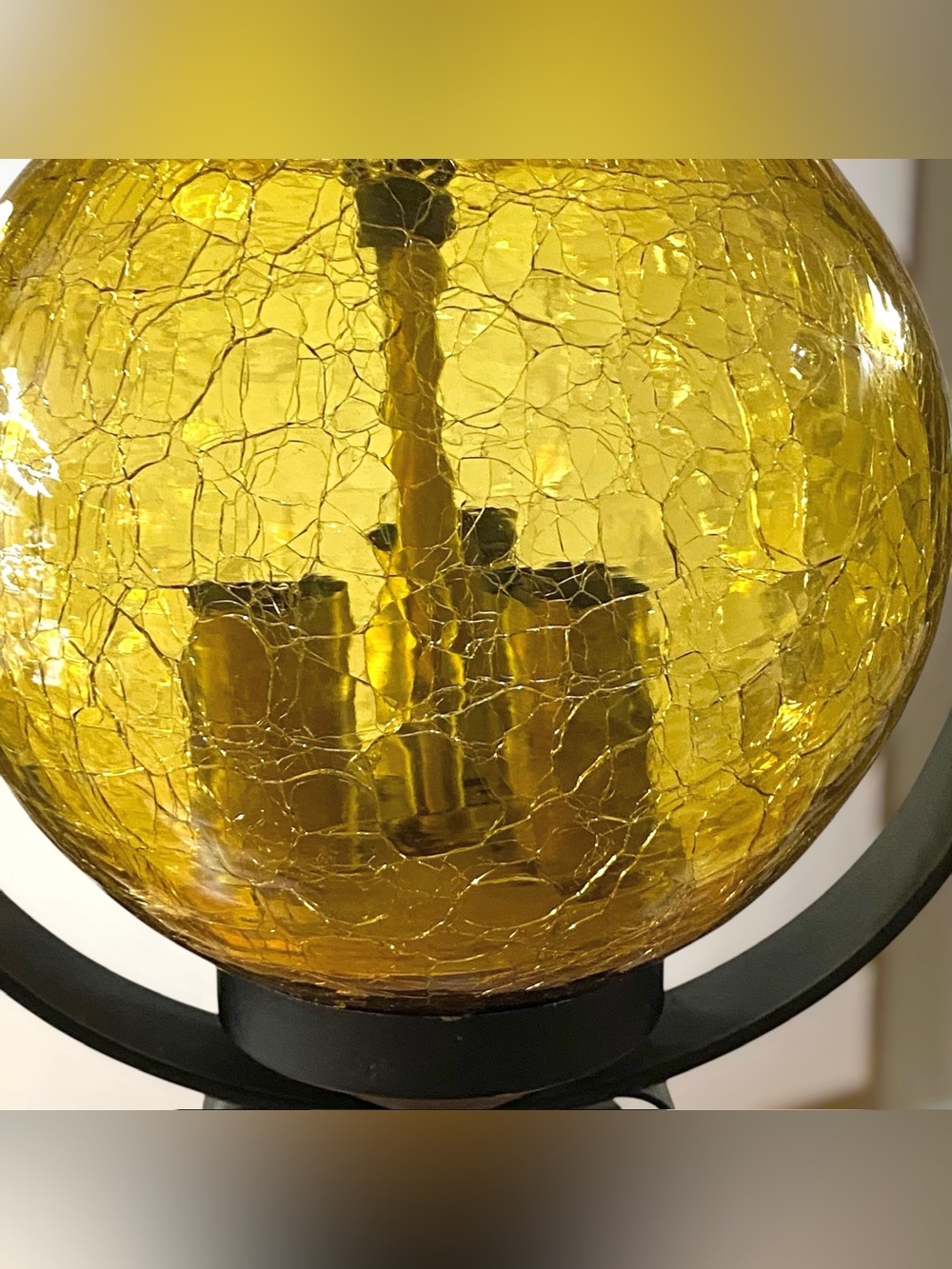 Vintage Amber Wrought Iron Hanging 3 Bulb Ceiling Light Crackle Glass MCM - Picture 7 of 9